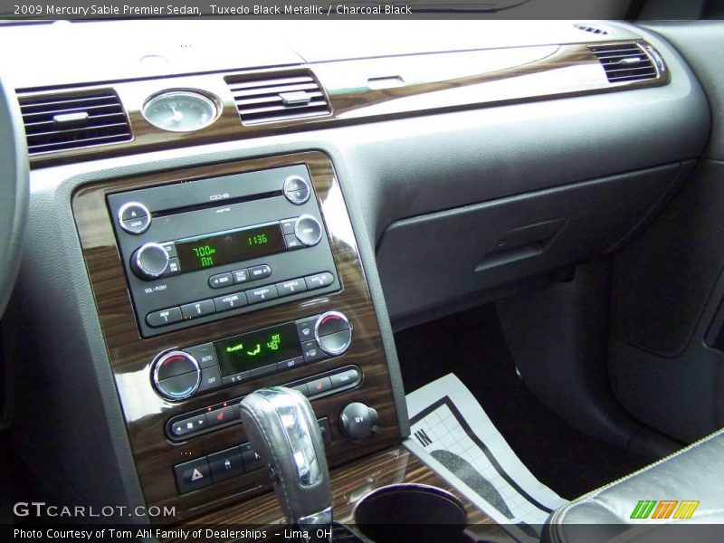 Tuxedo Black Metallic / Charcoal Black 2009 Mercury Sable Premier Sedan