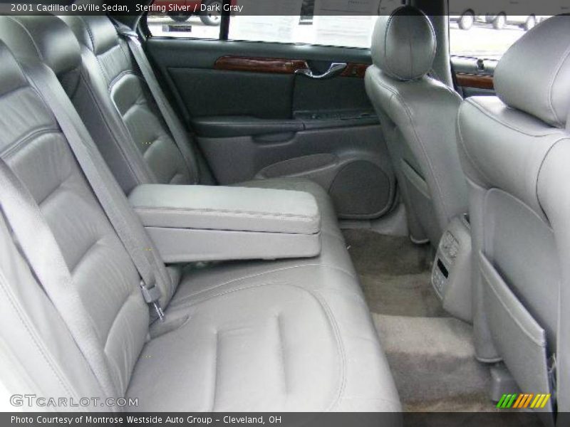 Sterling Silver / Dark Gray 2001 Cadillac DeVille Sedan