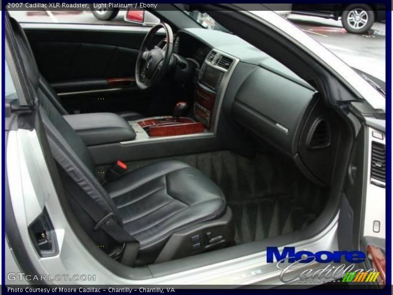Light Platinum / Ebony 2007 Cadillac XLR Roadster