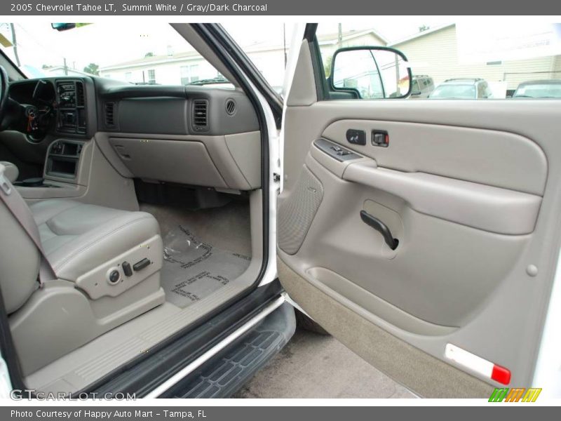 Summit White / Gray/Dark Charcoal 2005 Chevrolet Tahoe LT