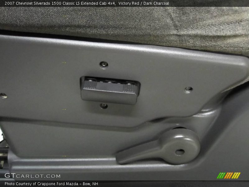Victory Red / Dark Charcoal 2007 Chevrolet Silverado 1500 Classic LS Extended Cab 4x4