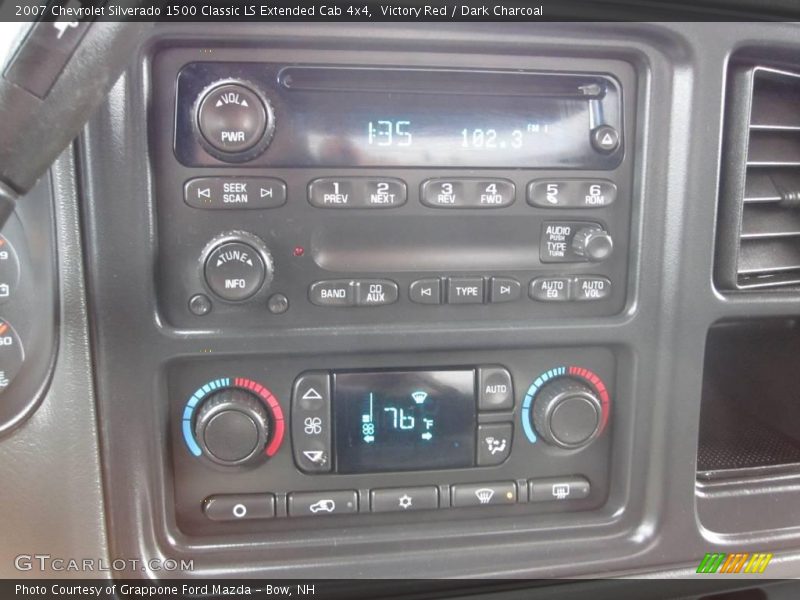 Victory Red / Dark Charcoal 2007 Chevrolet Silverado 1500 Classic LS Extended Cab 4x4