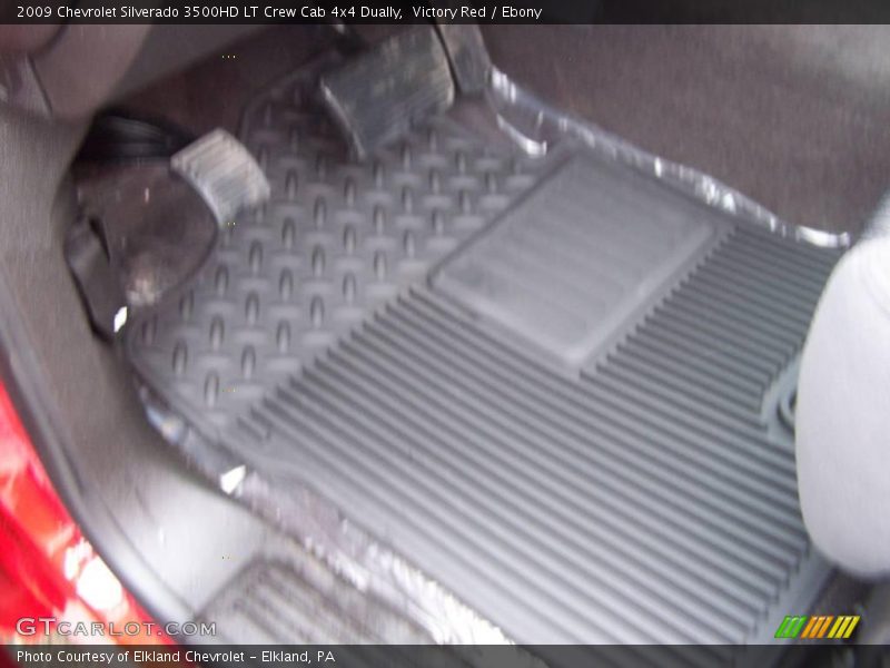 Victory Red / Ebony 2009 Chevrolet Silverado 3500HD LT Crew Cab 4x4 Dually