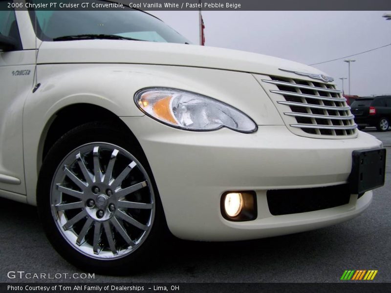 Cool Vanilla White / Pastel Pebble Beige 2006 Chrysler PT Cruiser GT Convertible