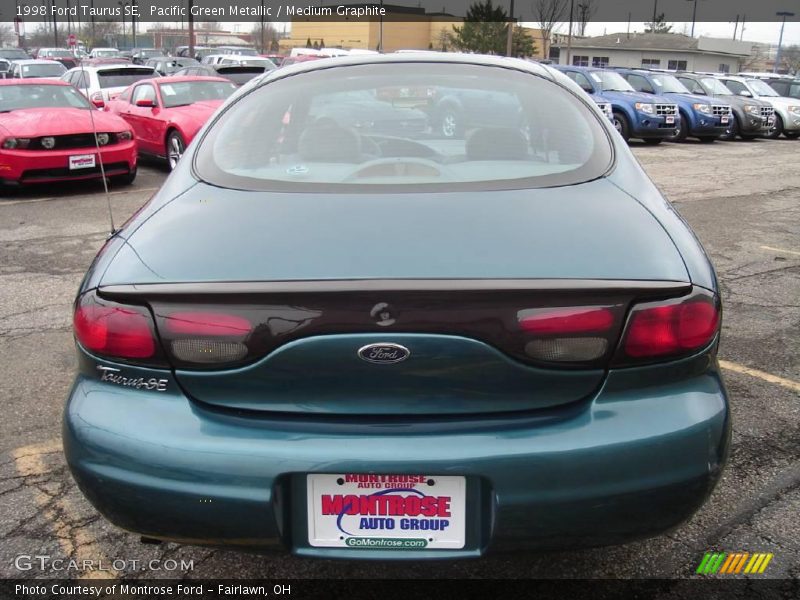 Pacific Green Metallic / Medium Graphite 1998 Ford Taurus SE