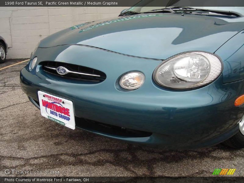 Pacific Green Metallic / Medium Graphite 1998 Ford Taurus SE