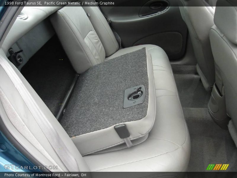 Pacific Green Metallic / Medium Graphite 1998 Ford Taurus SE