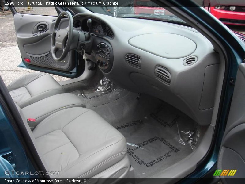 Pacific Green Metallic / Medium Graphite 1998 Ford Taurus SE