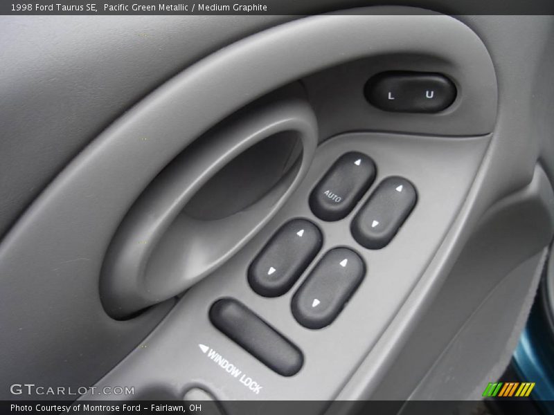 Pacific Green Metallic / Medium Graphite 1998 Ford Taurus SE