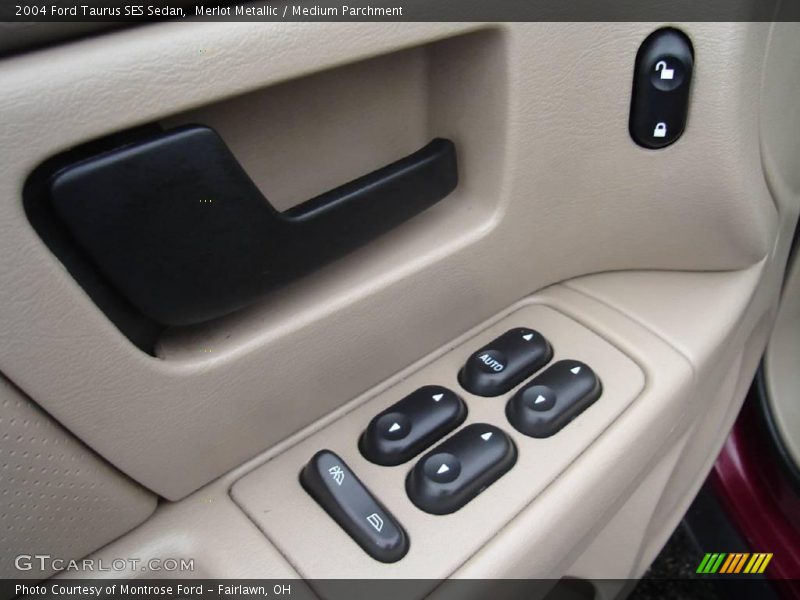 Merlot Metallic / Medium Parchment 2004 Ford Taurus SES Sedan