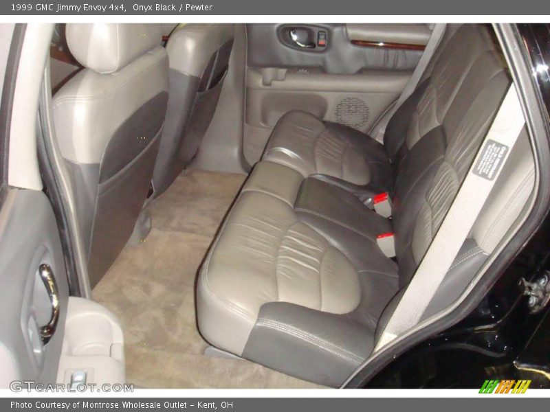 Onyx Black / Pewter 1999 GMC Jimmy Envoy 4x4