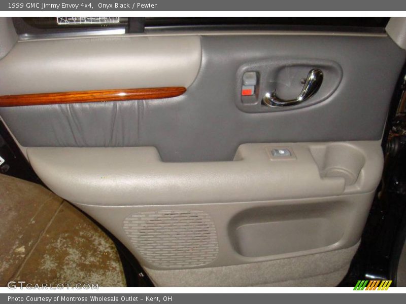 Onyx Black / Pewter 1999 GMC Jimmy Envoy 4x4