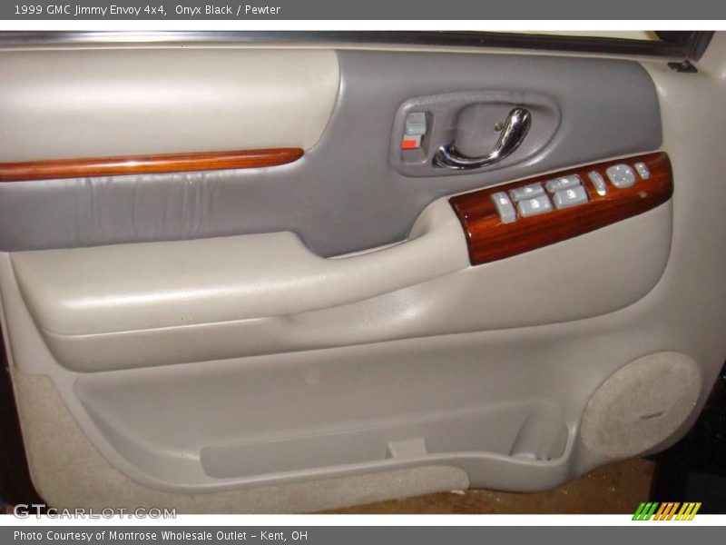 Onyx Black / Pewter 1999 GMC Jimmy Envoy 4x4