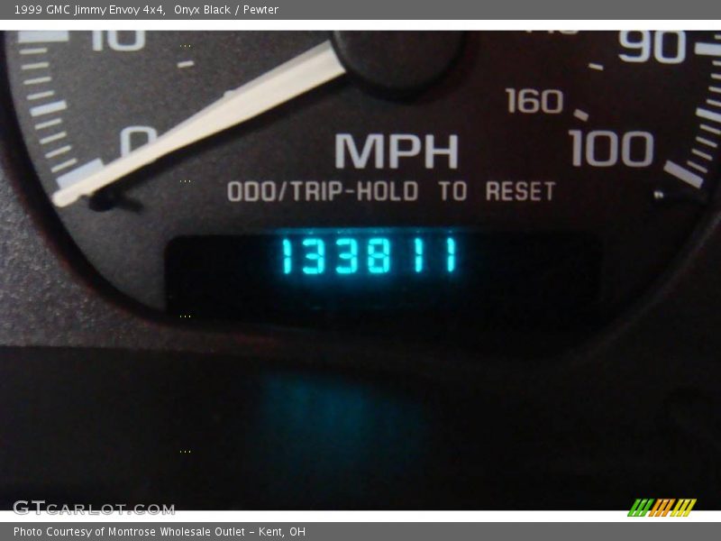 Onyx Black / Pewter 1999 GMC Jimmy Envoy 4x4