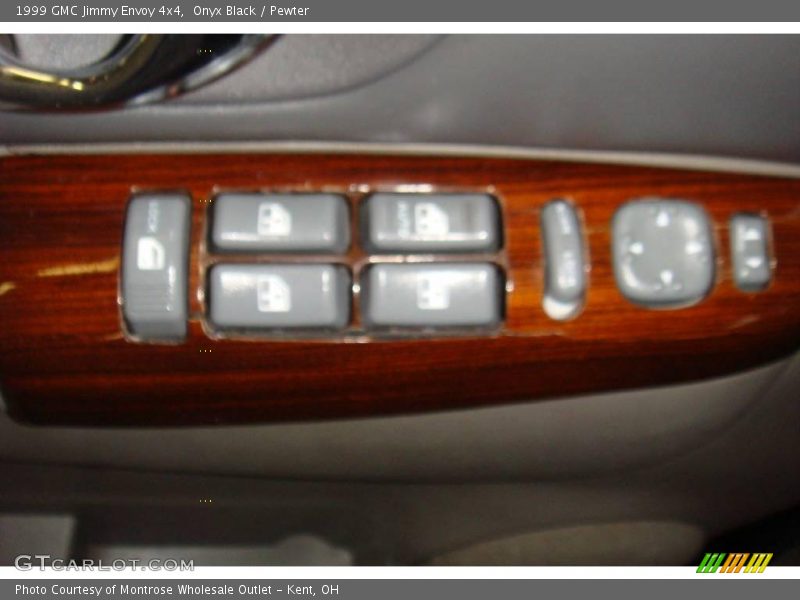 Onyx Black / Pewter 1999 GMC Jimmy Envoy 4x4