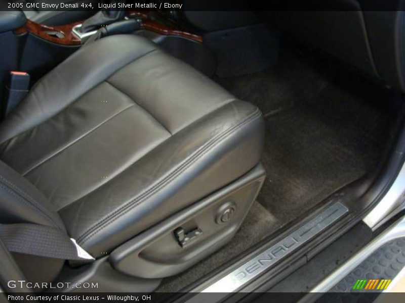 Liquid Silver Metallic / Ebony 2005 GMC Envoy Denali 4x4