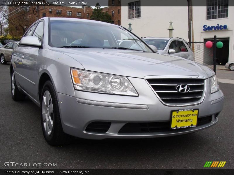Radiant Silver / Gray 2010 Hyundai Sonata GLS
