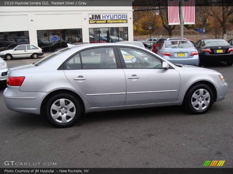 Radiant Silver / Gray 2010 Hyundai Sonata GLS