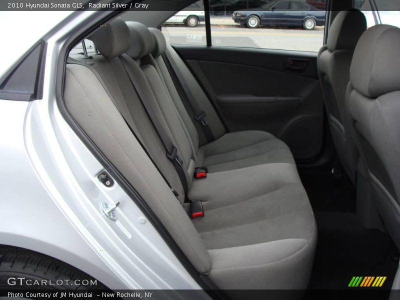 Radiant Silver / Gray 2010 Hyundai Sonata GLS
