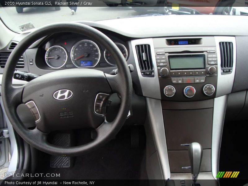 Radiant Silver / Gray 2010 Hyundai Sonata GLS