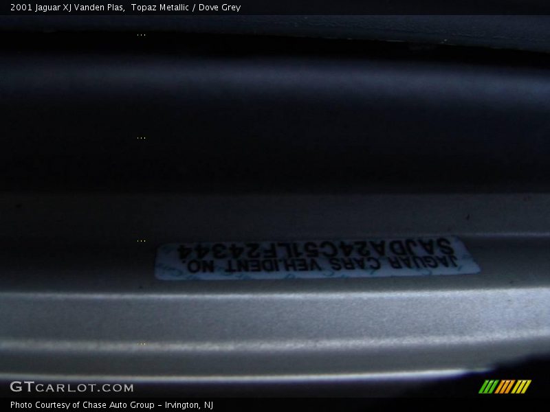 Topaz Metallic / Dove Grey 2001 Jaguar XJ Vanden Plas