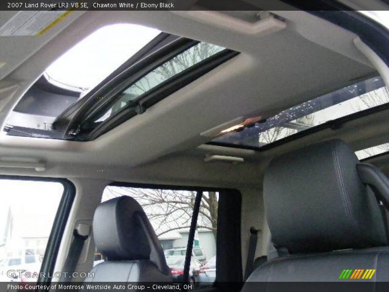 Chawton White / Ebony Black 2007 Land Rover LR3 V8 SE
