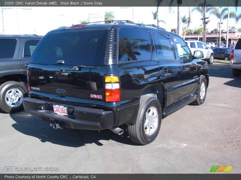 Onyx Black / Stone Gray 2005 GMC Yukon Denali AWD