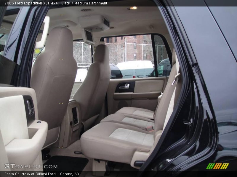 Black / Medium Parchment 2006 Ford Expedition XLT 4x4