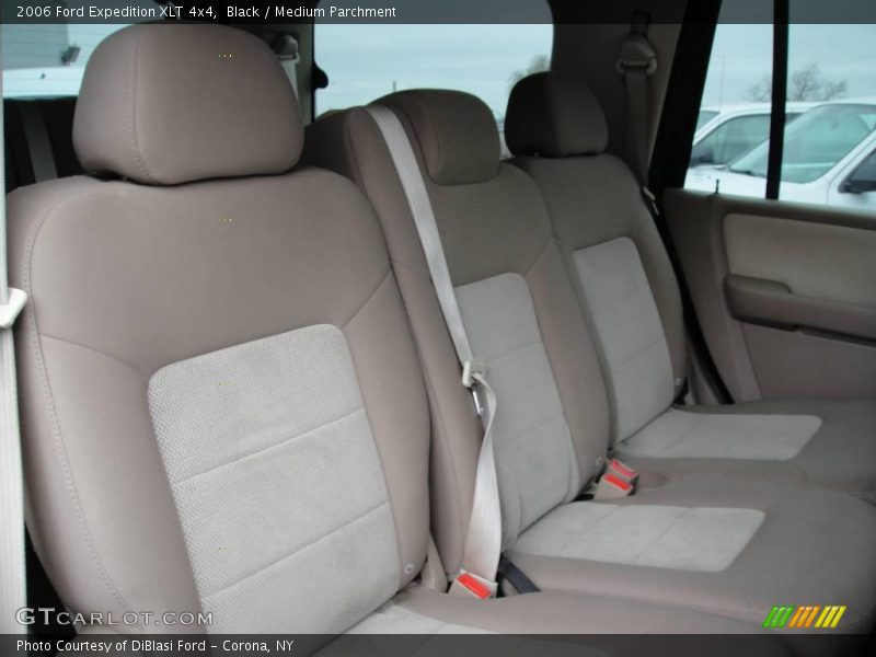 Black / Medium Parchment 2006 Ford Expedition XLT 4x4