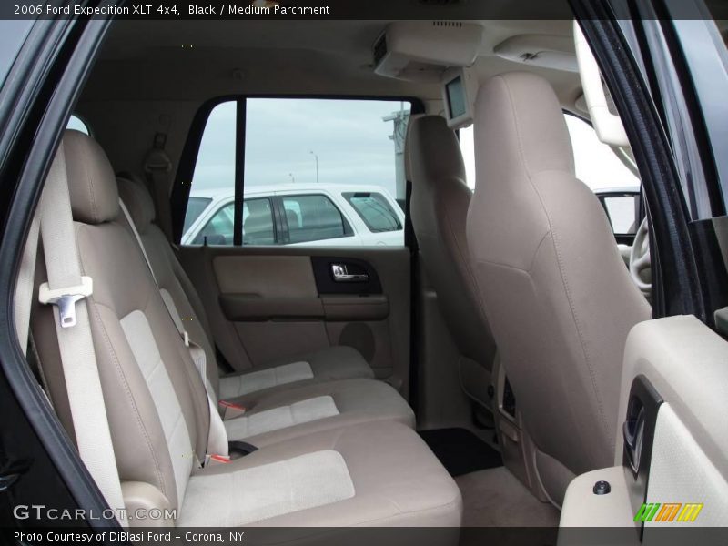 Black / Medium Parchment 2006 Ford Expedition XLT 4x4