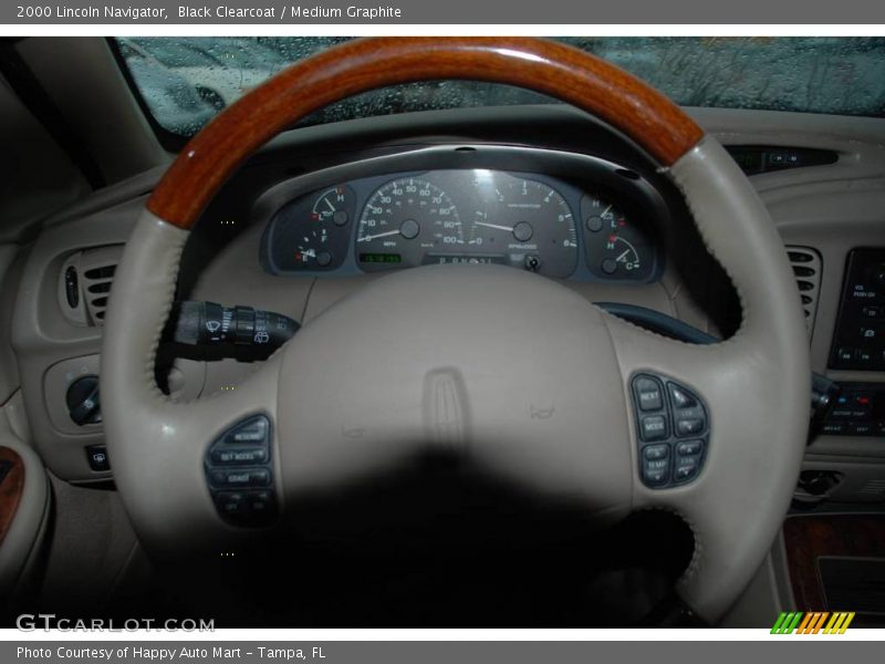 Black Clearcoat / Medium Graphite 2000 Lincoln Navigator