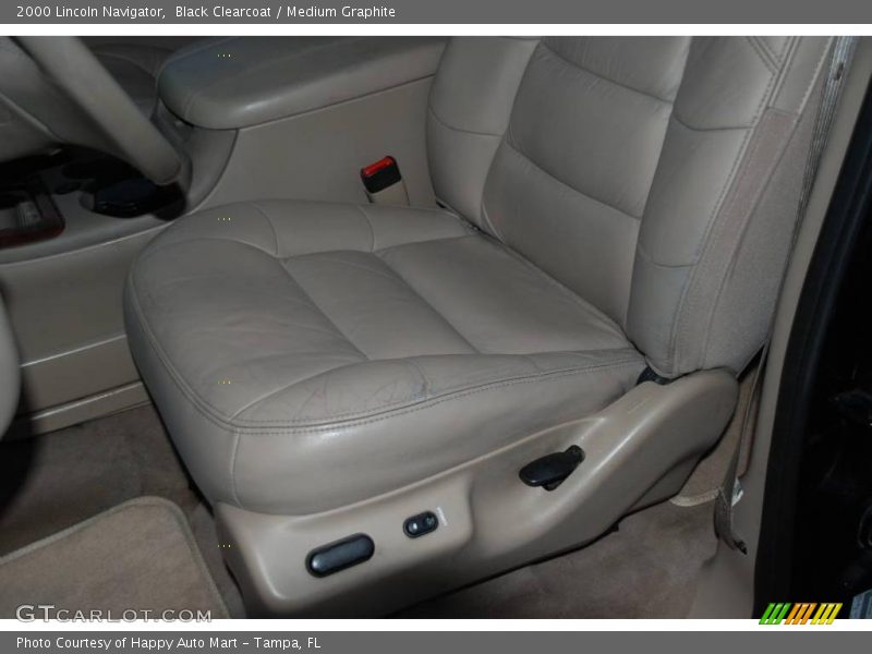 Black Clearcoat / Medium Graphite 2000 Lincoln Navigator