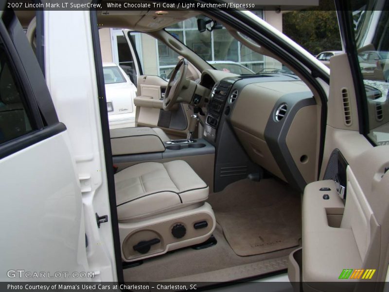 White Chocolate Tri Coat / Light Parchment/Espresso 2007 Lincoln Mark LT SuperCrew
