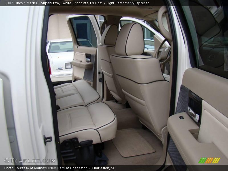 White Chocolate Tri Coat / Light Parchment/Espresso 2007 Lincoln Mark LT SuperCrew