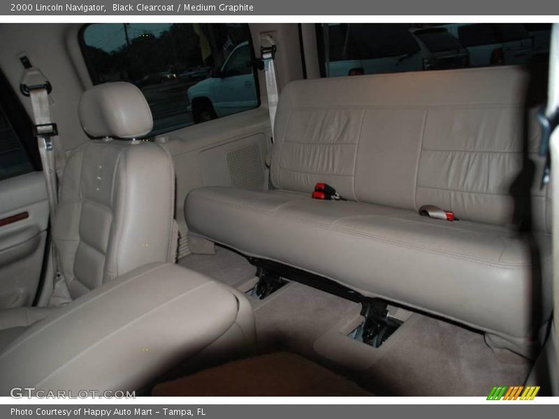 Black Clearcoat / Medium Graphite 2000 Lincoln Navigator