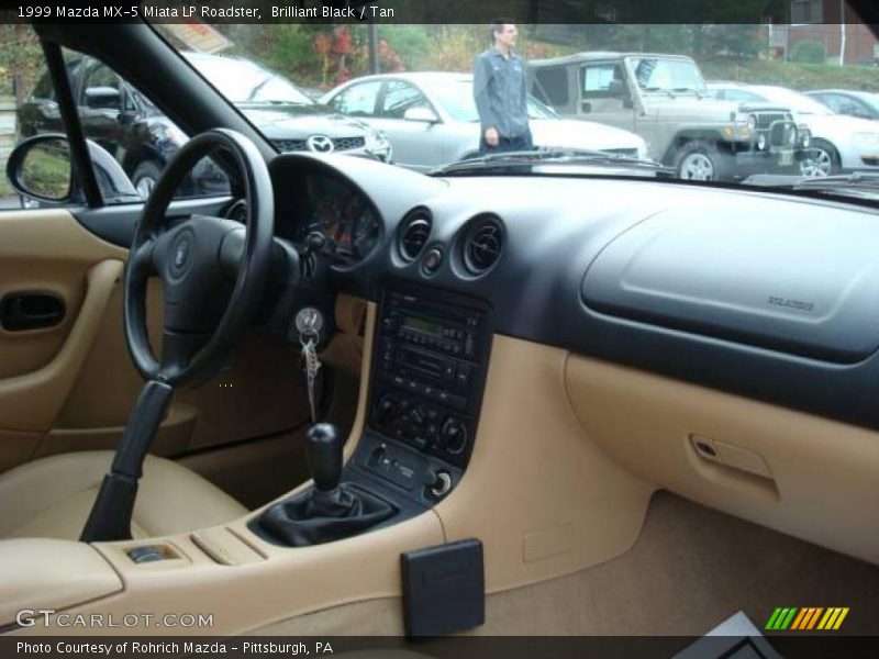 Brilliant Black / Tan 1999 Mazda MX-5 Miata LP Roadster