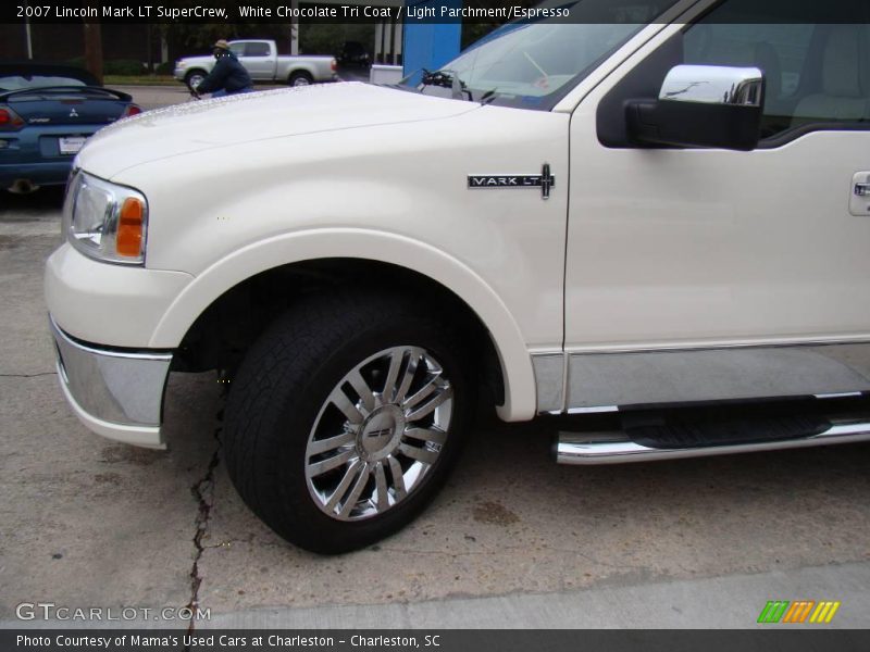 White Chocolate Tri Coat / Light Parchment/Espresso 2007 Lincoln Mark LT SuperCrew