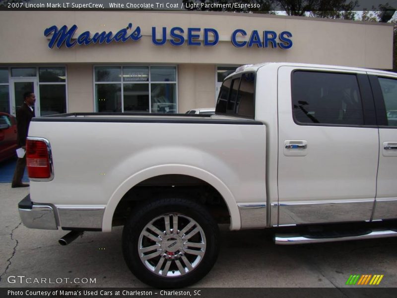 White Chocolate Tri Coat / Light Parchment/Espresso 2007 Lincoln Mark LT SuperCrew