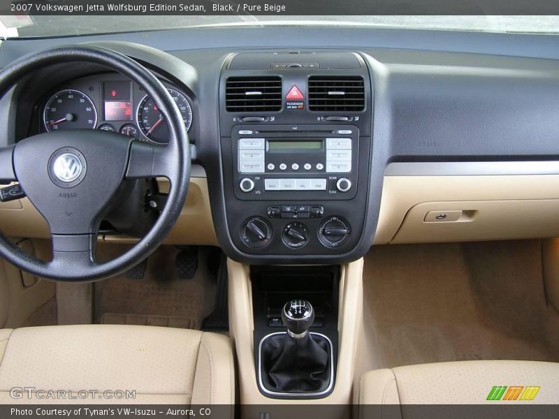Black / Pure Beige 2007 Volkswagen Jetta Wolfsburg Edition Sedan