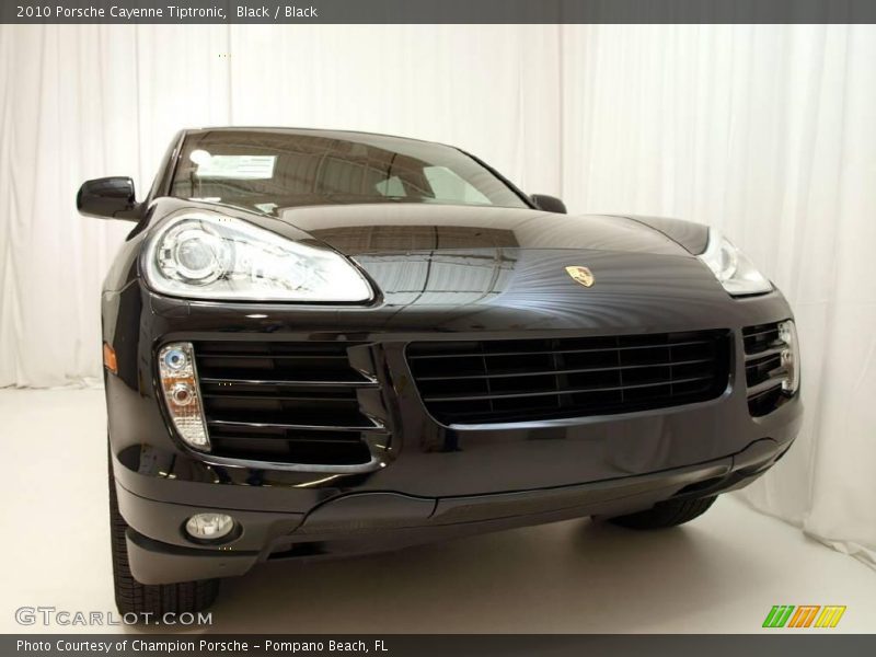 Black / Black 2010 Porsche Cayenne Tiptronic