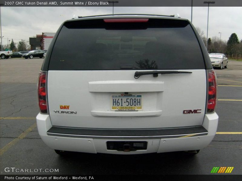 Summit White / Ebony Black 2007 GMC Yukon Denali AWD