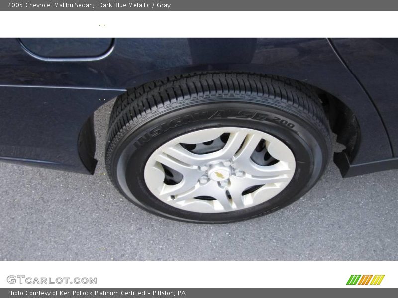 Dark Blue Metallic / Gray 2005 Chevrolet Malibu Sedan