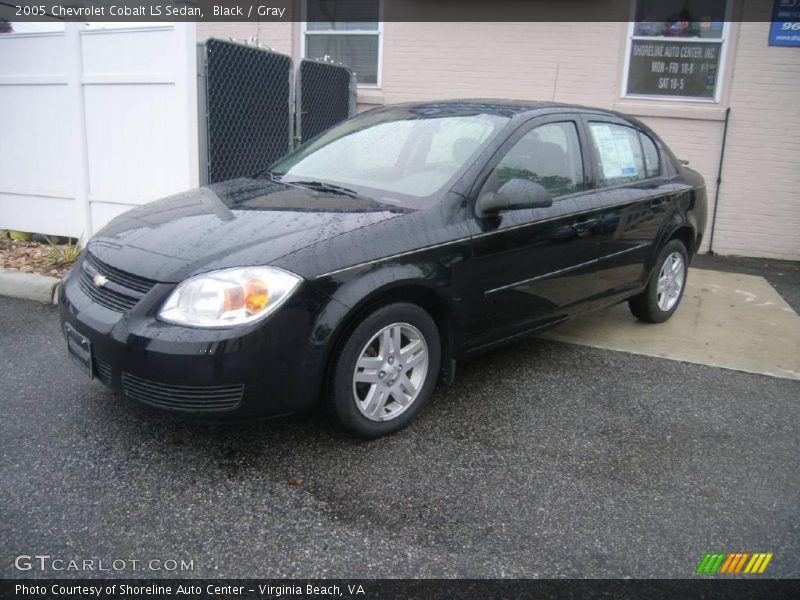 Black / Gray 2005 Chevrolet Cobalt LS Sedan