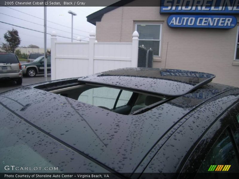 Black / Gray 2005 Chevrolet Cobalt LS Sedan