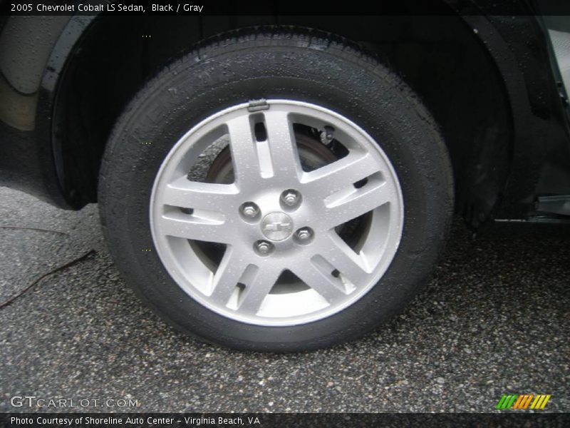Black / Gray 2005 Chevrolet Cobalt LS Sedan