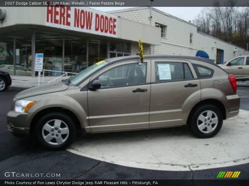 Light Khaki Metallic / Pastel Pebble Beige 2007 Dodge Caliber SE