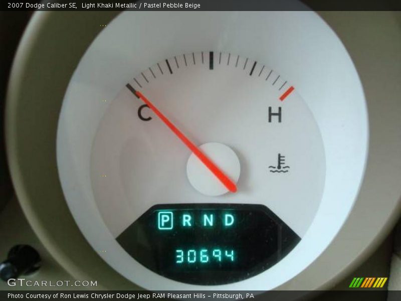 Light Khaki Metallic / Pastel Pebble Beige 2007 Dodge Caliber SE