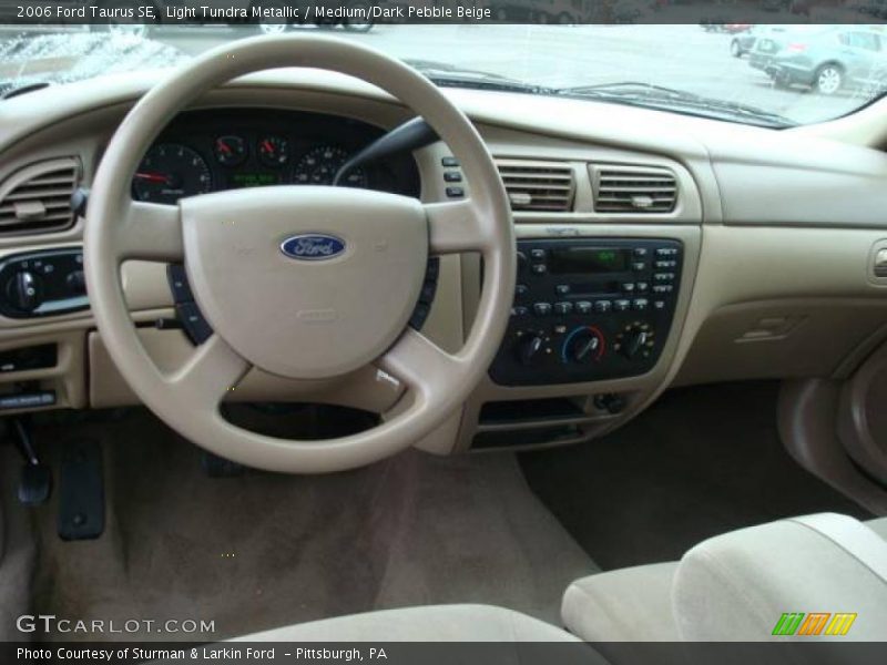 Light Tundra Metallic / Medium/Dark Pebble Beige 2006 Ford Taurus SE