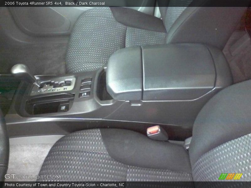 Black / Dark Charcoal 2006 Toyota 4Runner SR5 4x4