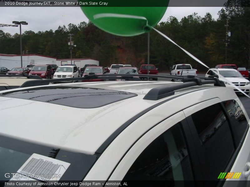 Stone White / Dark Slate Gray 2010 Dodge Journey SXT